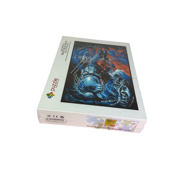 Alien VS Predator2  Puzzle 1000 Piece Jigsaw Puzzle - Picture 2 of 6